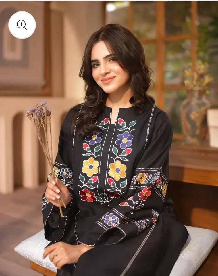 Presenting CrossStitch Style Luxury Luxury Embroidered Article

Summer Collection 2026